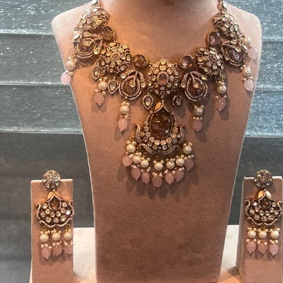 Kundan Polki Choker Necklace Set: Indian Bridal Jewelry with Pearl Drops - Picture 7 of 16